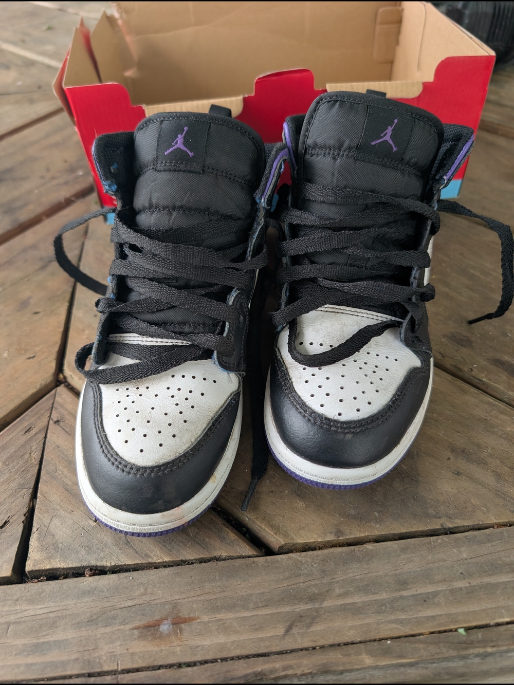 Jordan Kids High-Top Sneakers in Black, White & Purple - Picture 7 of 8
